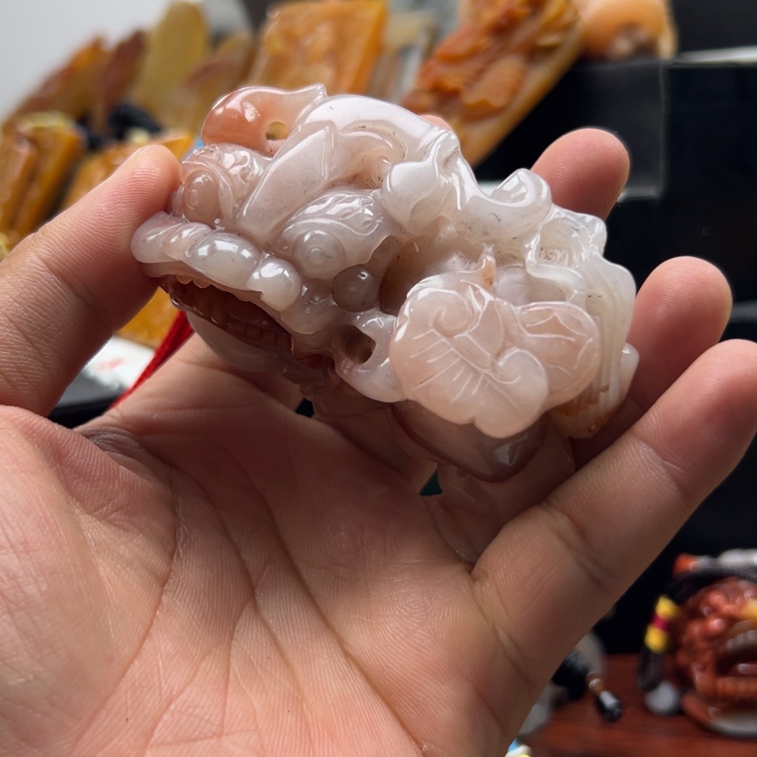 石英质玉（黄龙玉）未镶嵌多选发其一