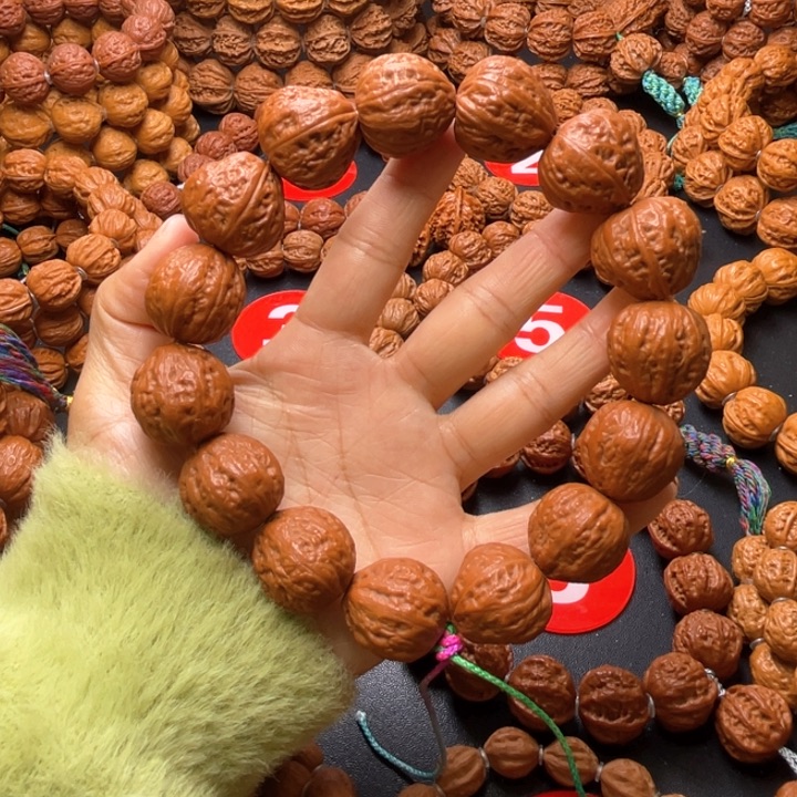 文玩核桃吊坠灯笼