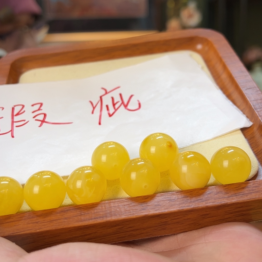 琥珀珠宝奇石未镶嵌多样性发其一