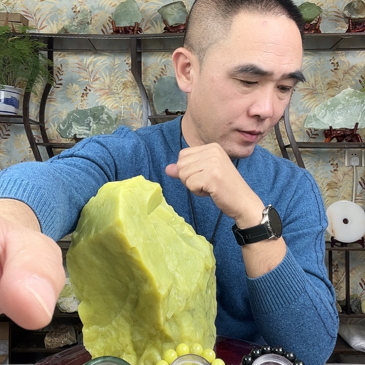 星***心蛇纹石玉未镶嵌岫玉