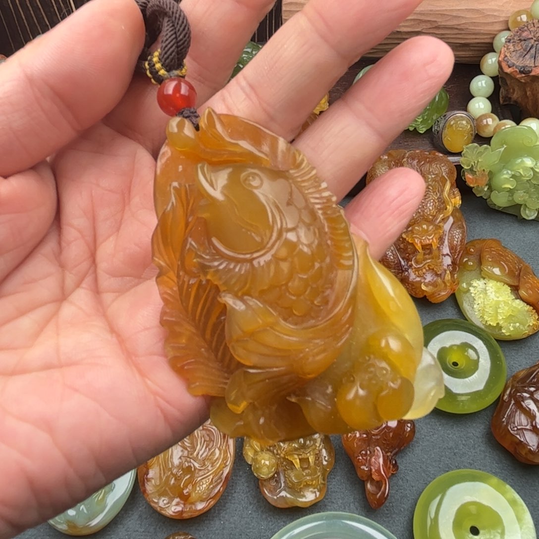 蛇纹石玉吊坠 摆件未镶嵌