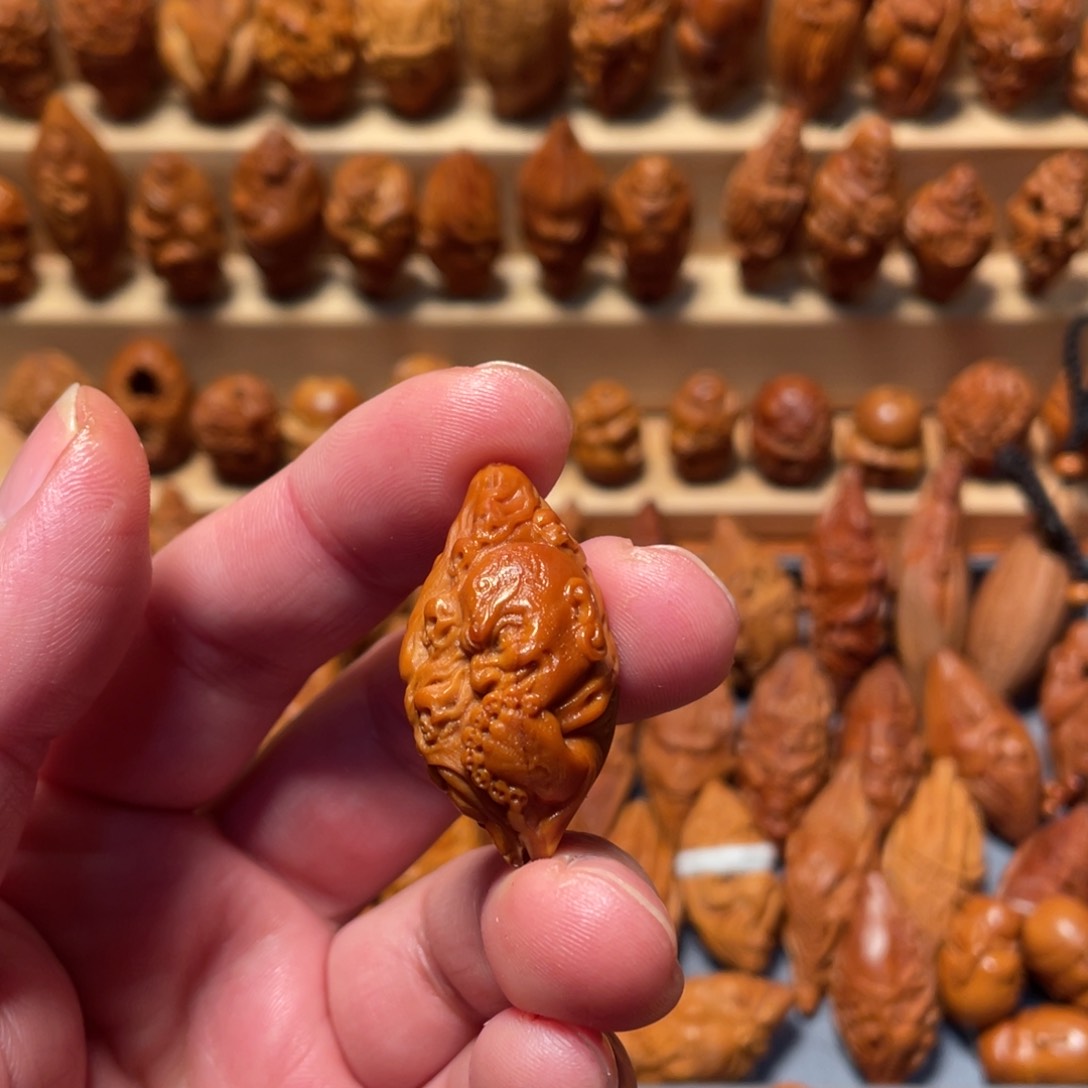 橄榄核其他骷髅恶僧