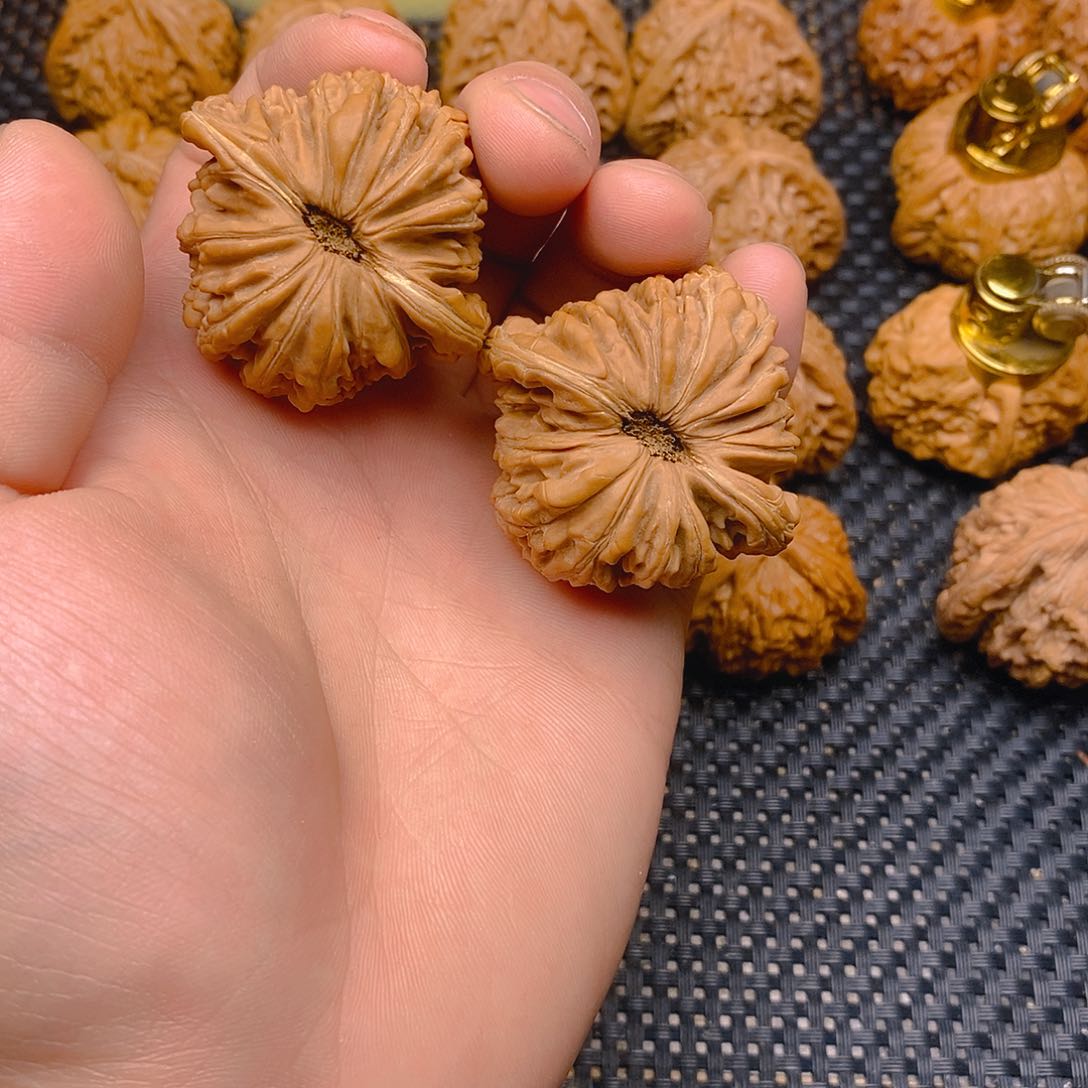 核桃起***吧全品文玩核桃四座楼