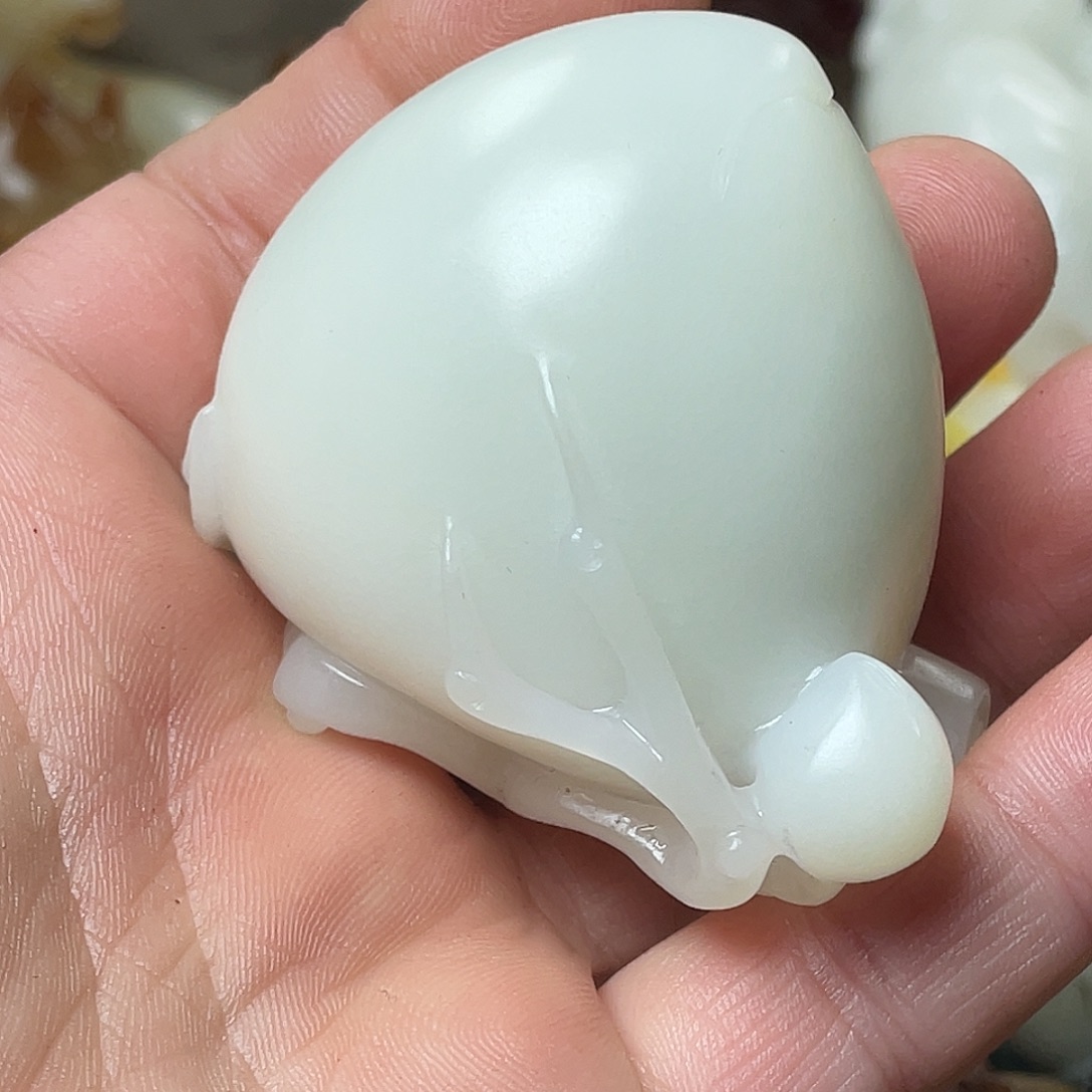 用***6和田玉未镶嵌颈饰