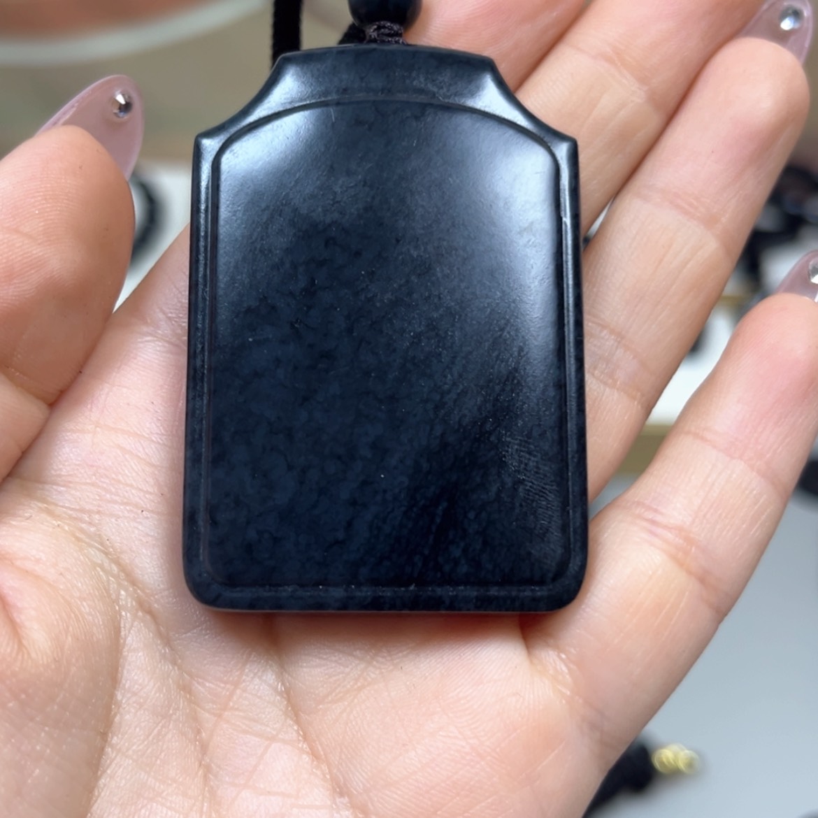 【闪购商品】和田玉（墨玉）46面包包容60克左右未镶嵌