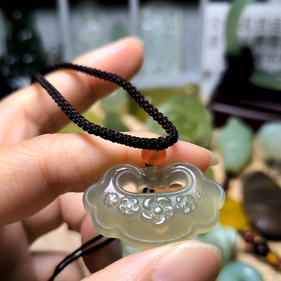 未镶嵌岫玉吊坠(不含链)