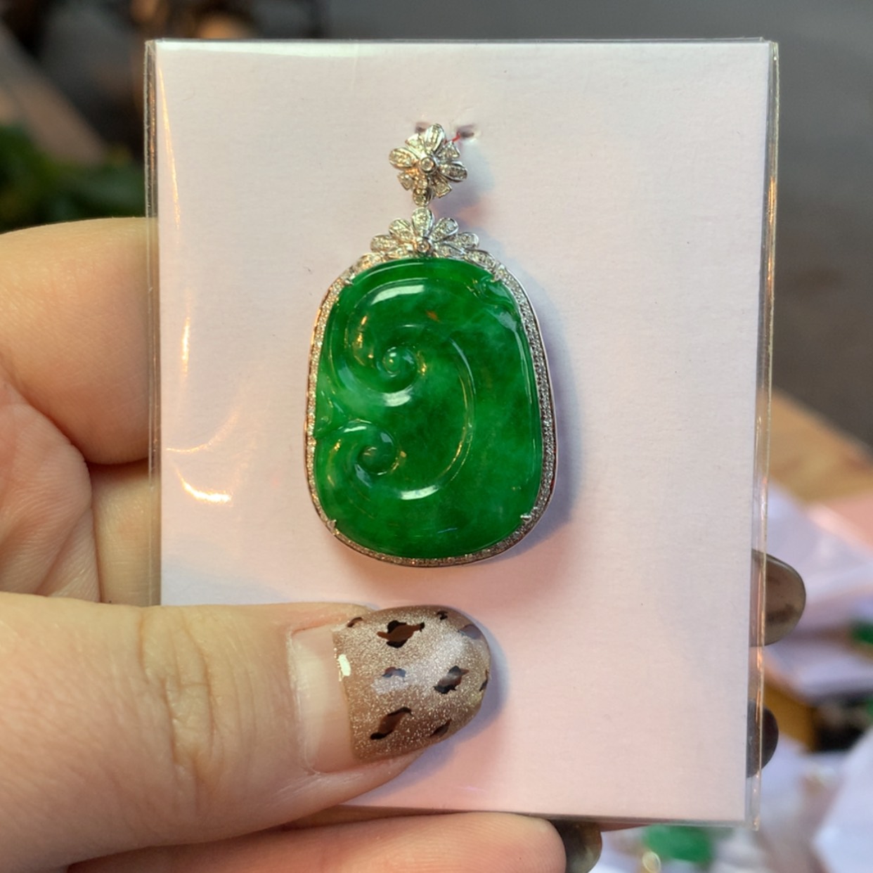 【闪购商品】翡翠颈饰18K金镶嵌如意