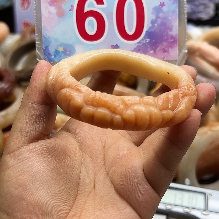 石英岩玉手镯未镶嵌