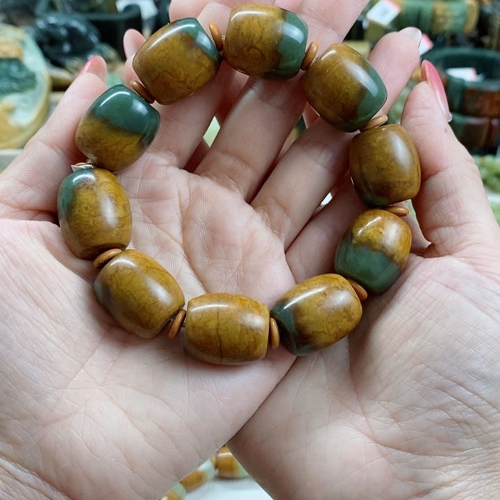 透闪石质玉手链未镶嵌