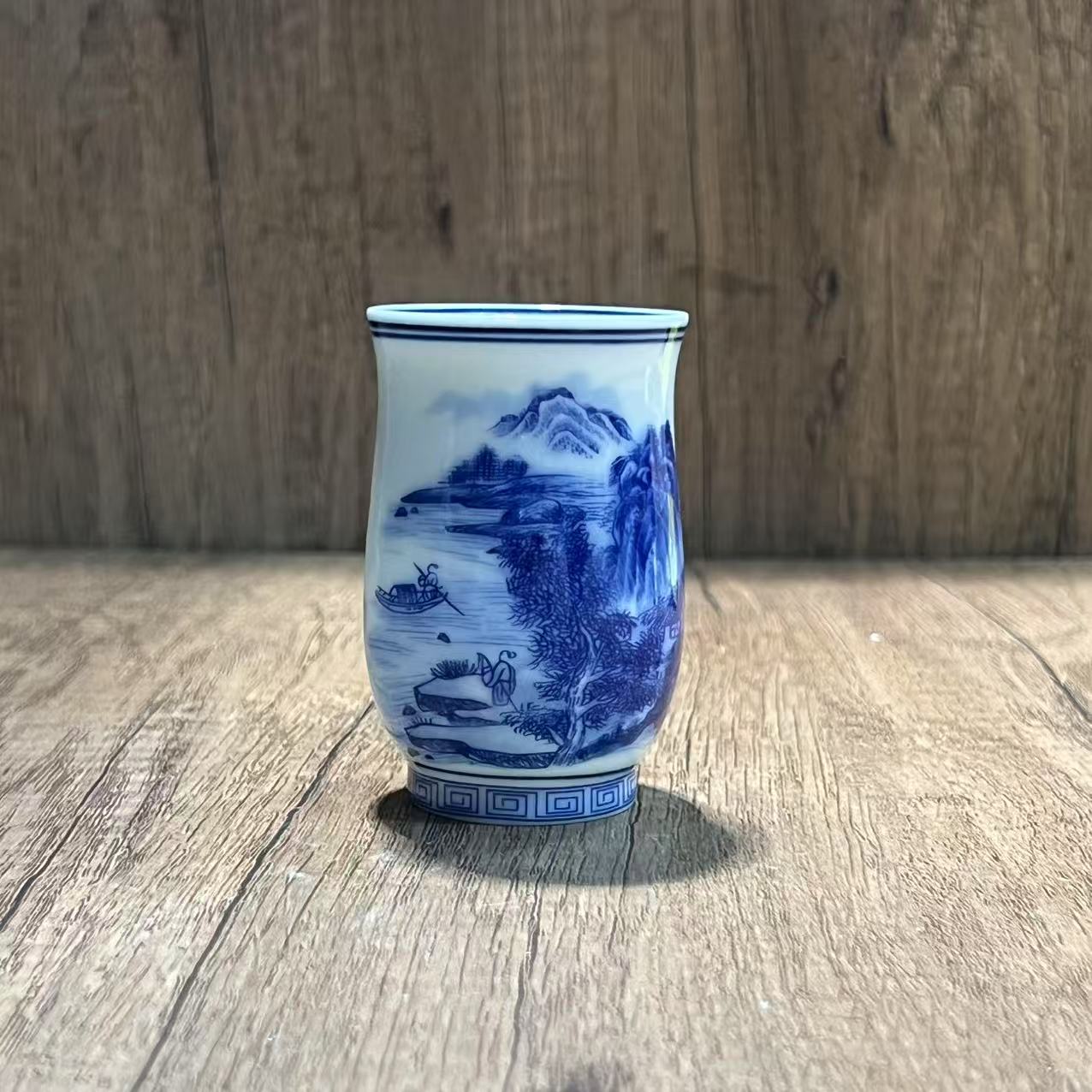 景德镇青花山水闻香杯