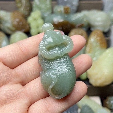 颈饰未镶嵌和田玉