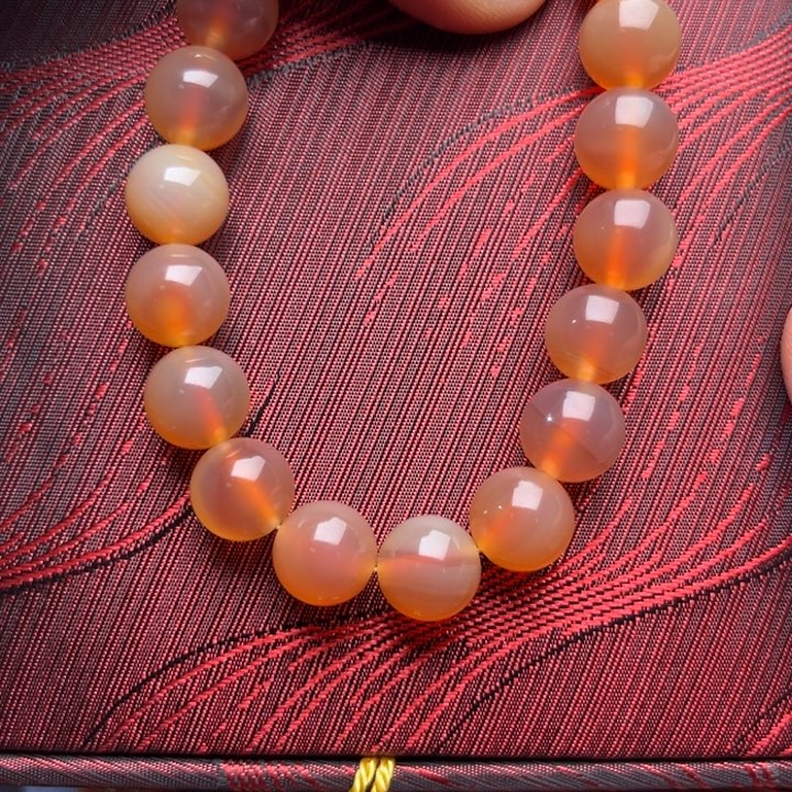 玛瑙/玉髓未镶嵌手串溏心