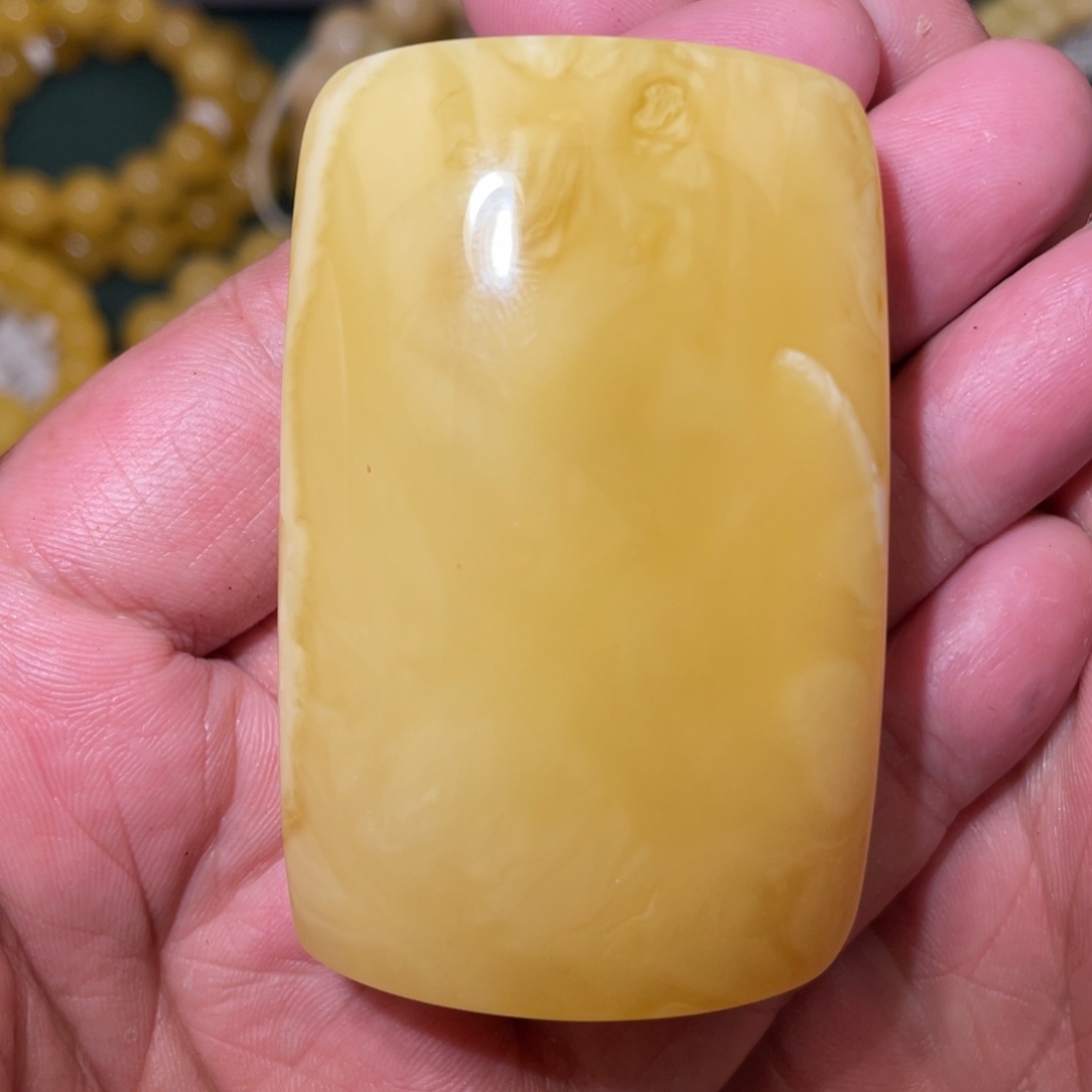 蜜蜡未镶嵌珠宝奇石51.5