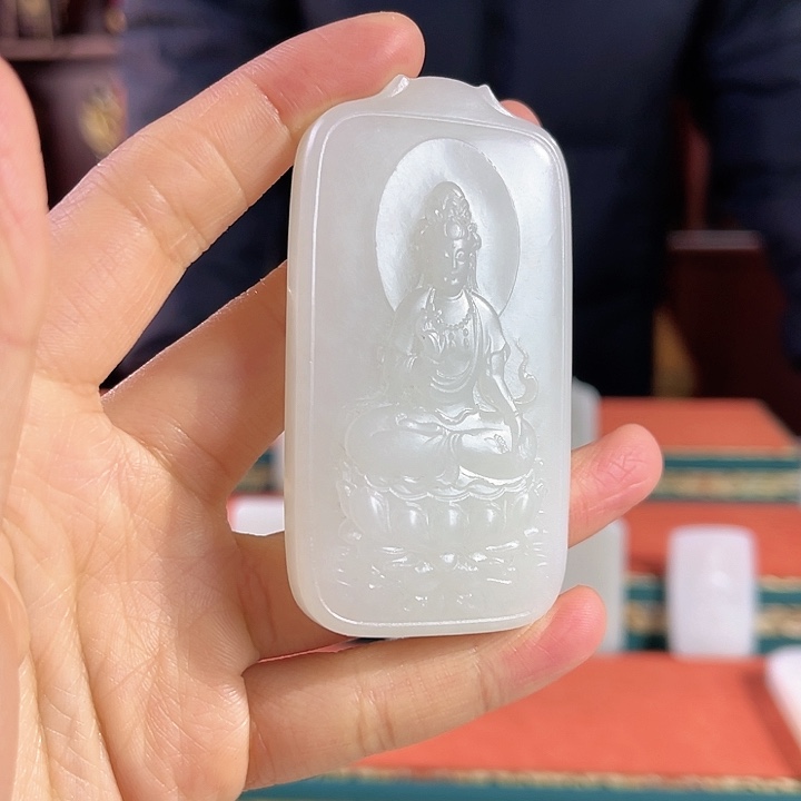 和田玉吊坠未镶嵌