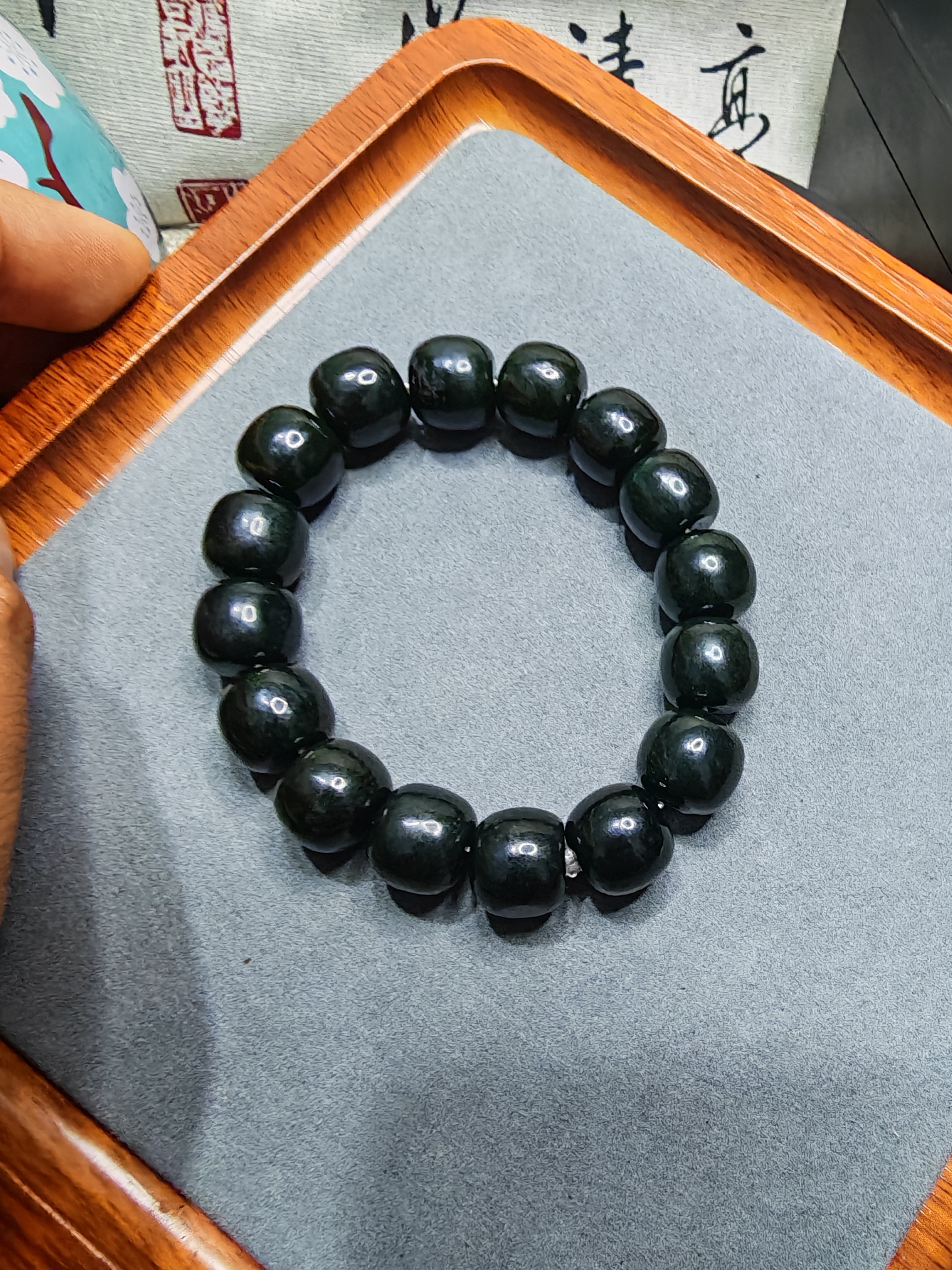 和田玉塔青手串单圈