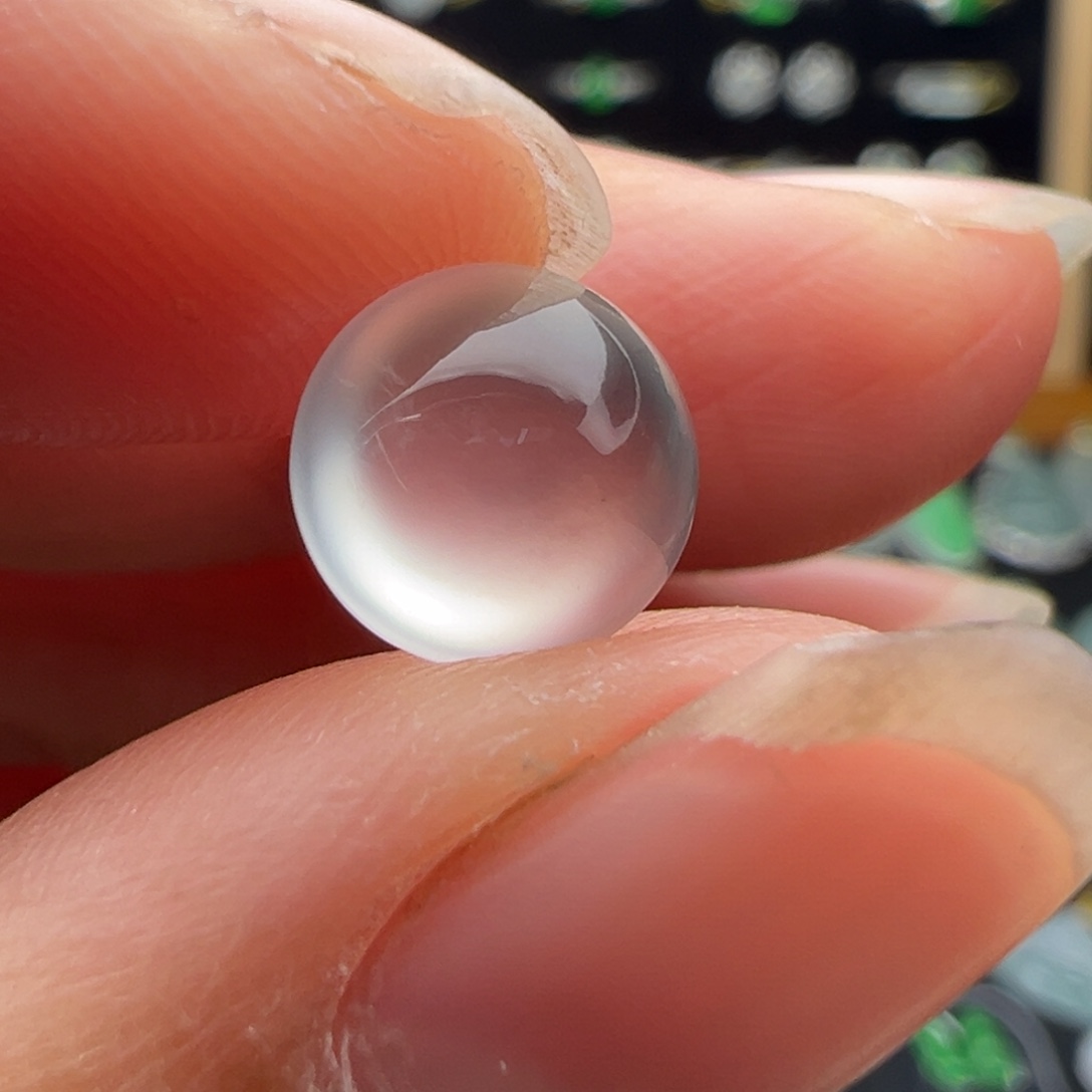 翡翠未镶嵌颈饰蛋8.4