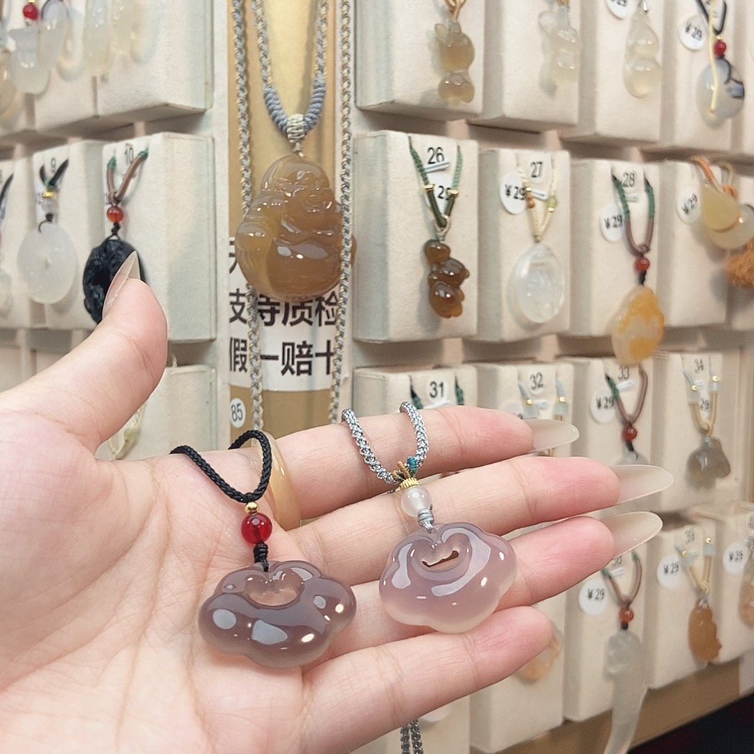 E****玛瑙/玉髓未镶嵌颈饰