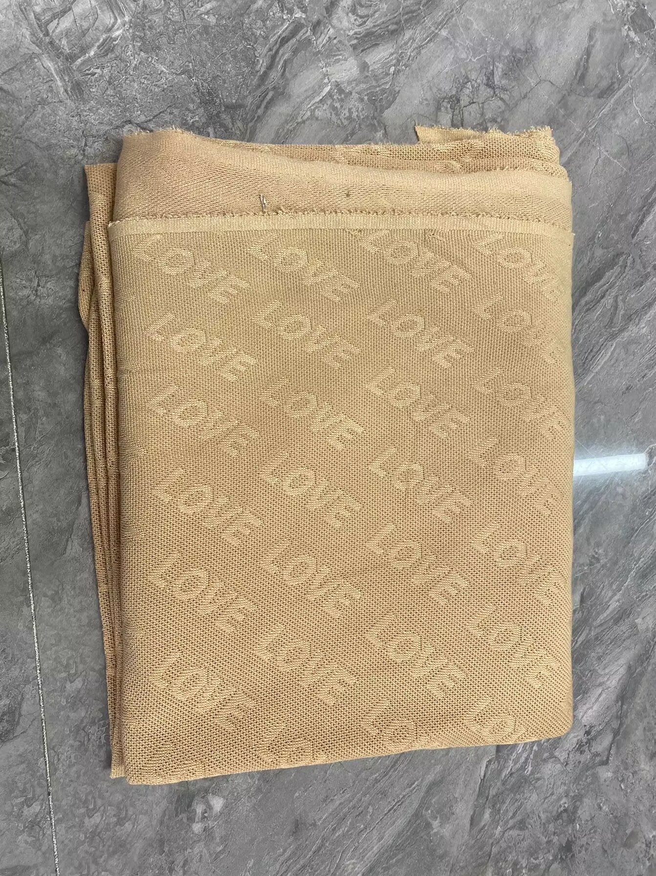 秋冬新款高品质针织羊毛绒提花面料米杏色字母提花