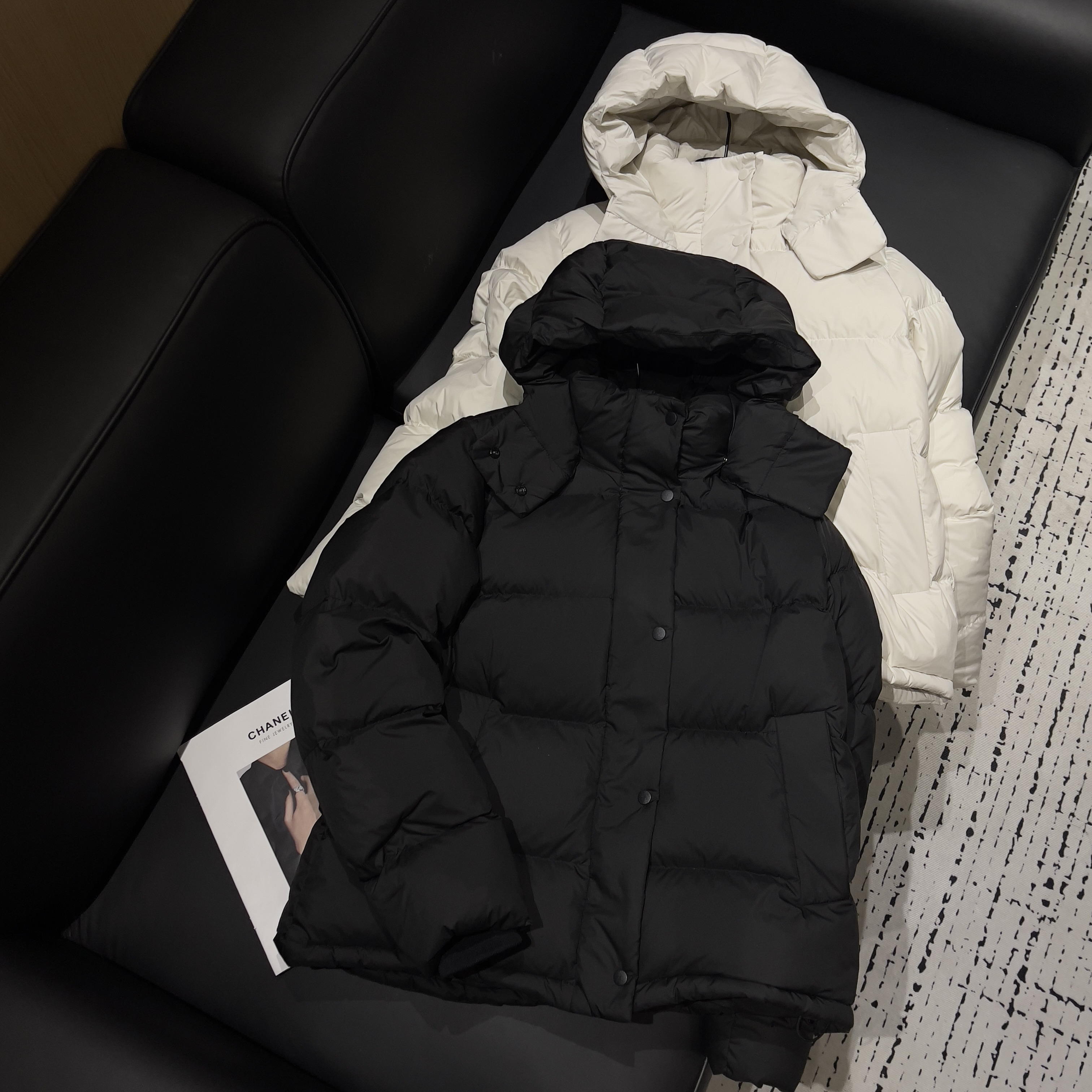 KW【泡芙五格】南油新款白鸭绒连帽短款保暖外套女（可拆卸）