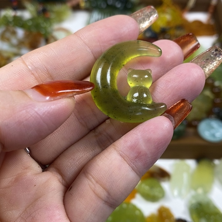 蛇纹石玉未镶嵌吊坠