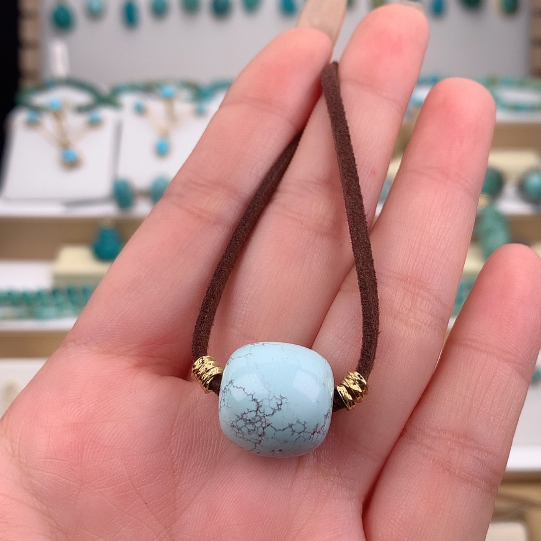 野****绿松石未镶嵌颈饰