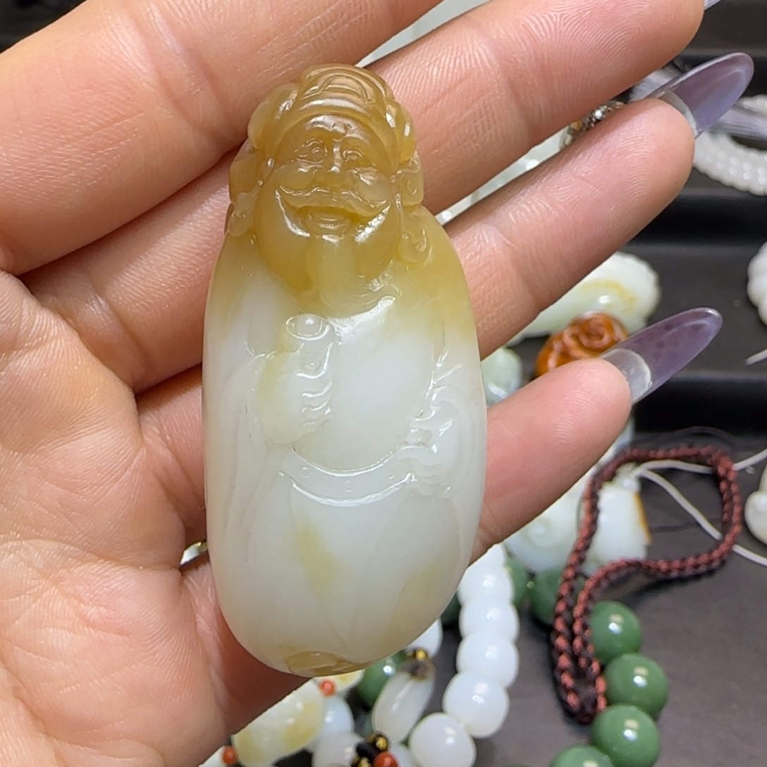 和田玉颈饰未镶嵌