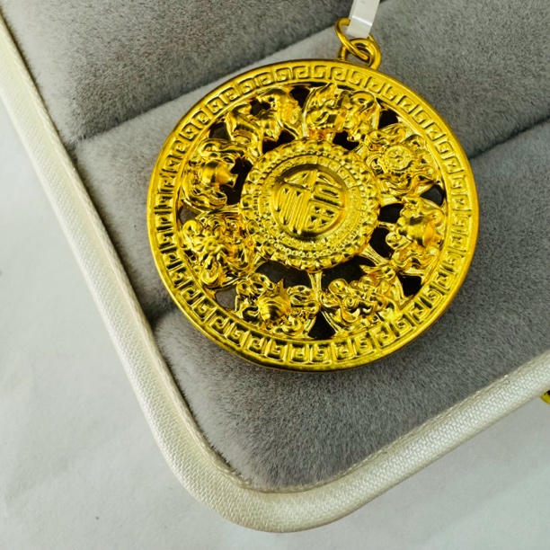 【莹莹专享】足金999饰品 八宝罗盘 1.37 GP 纳金添福