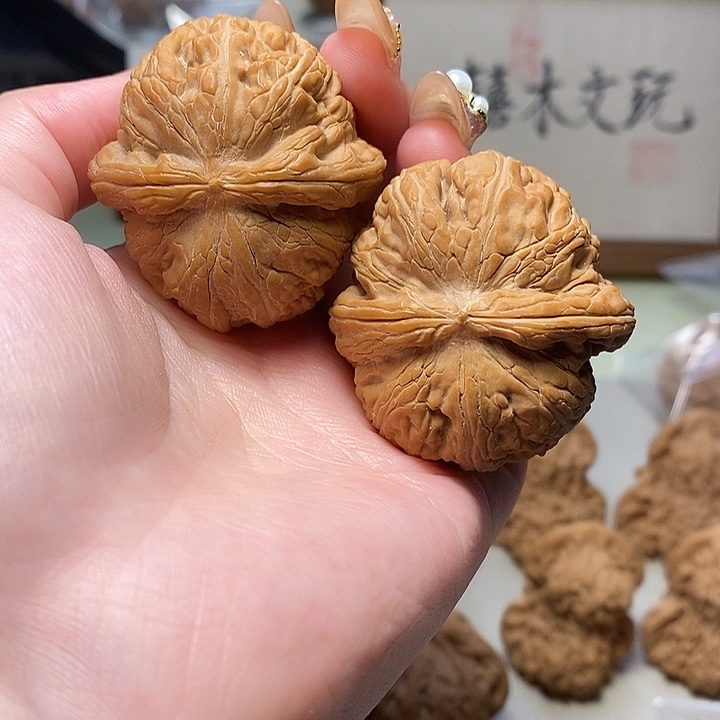 吊坠文玩核桃45元宝