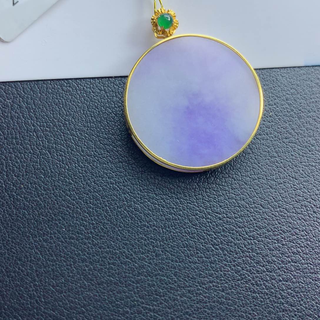 翡翠颈饰未镶嵌无事牌