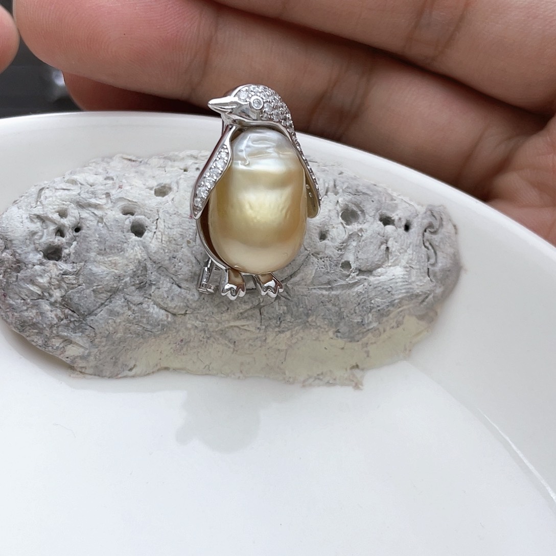 银S925镶嵌海水珍珠吊坠(不含链)