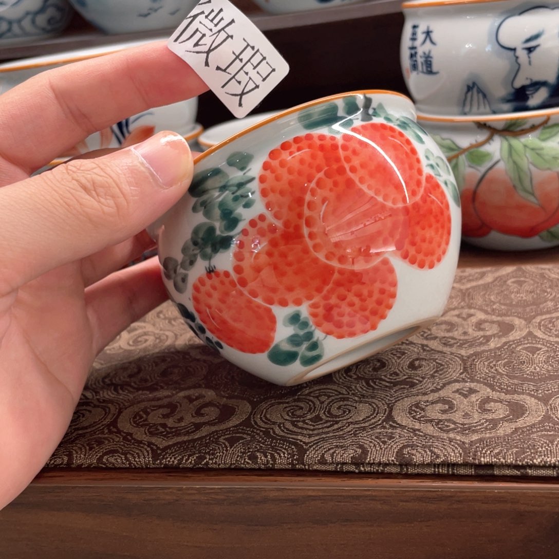 釉下手绘茶具微瑕