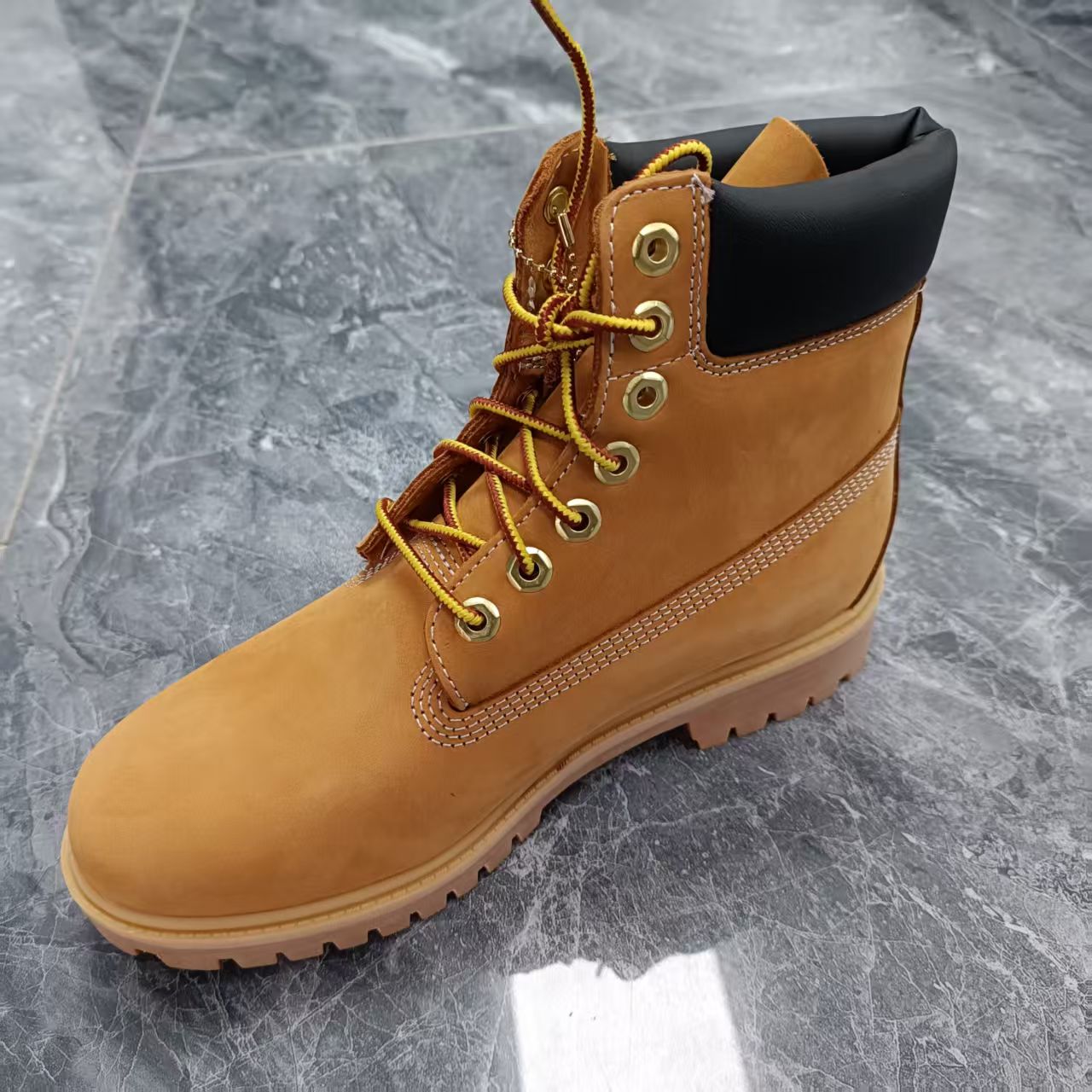 TL卡其色马丁靴休闲风保暖高帮鞋（皮鞋尺码）