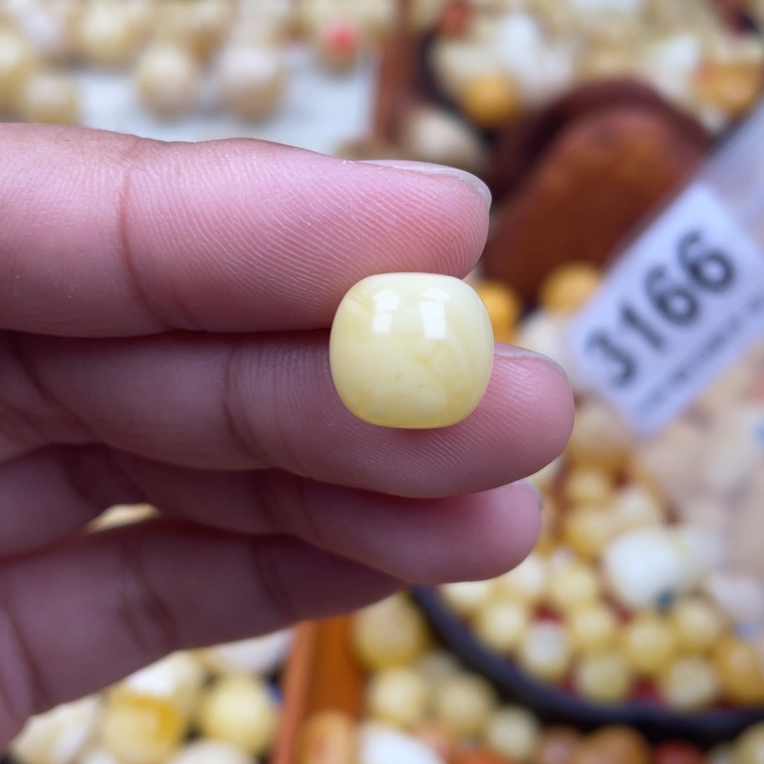 未镶嵌蜜蜡珠宝奇石12