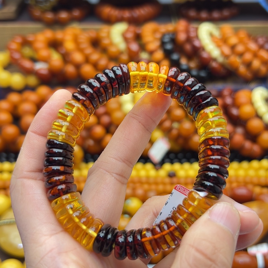 琥珀未镶嵌珠宝奇石