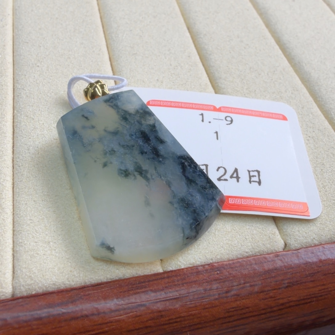 定制翡翠足金镶嵌