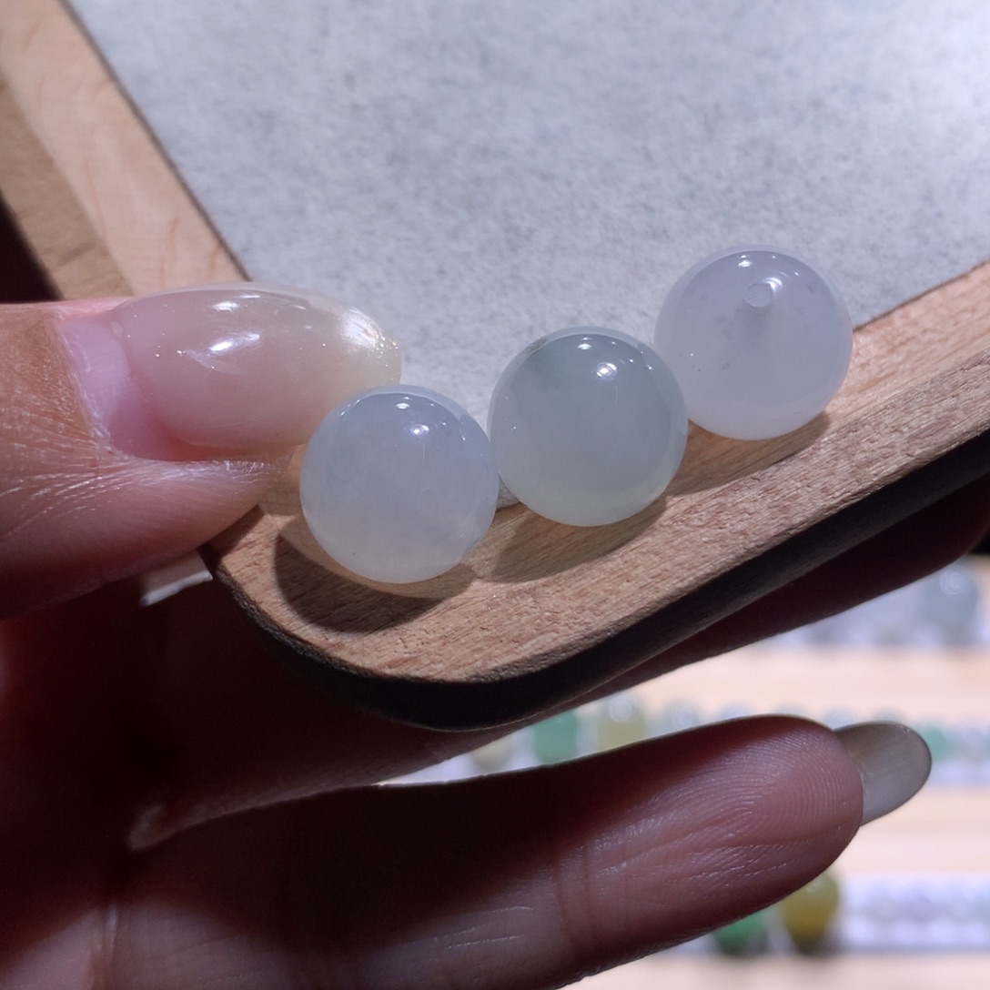 翡翠散珠特价细糯单珠卡11-12