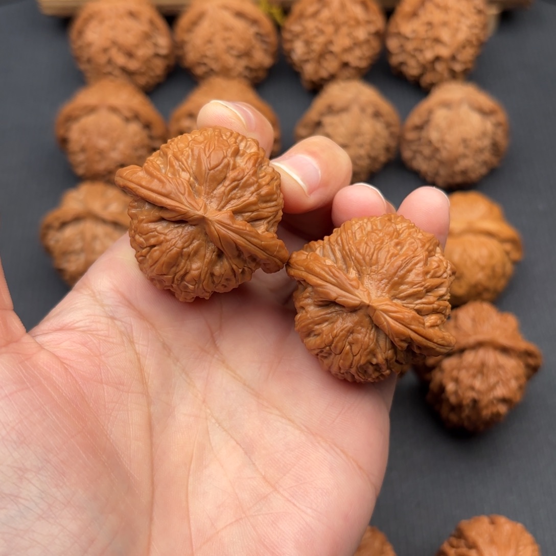 沐***行文玩核桃吊坠白40