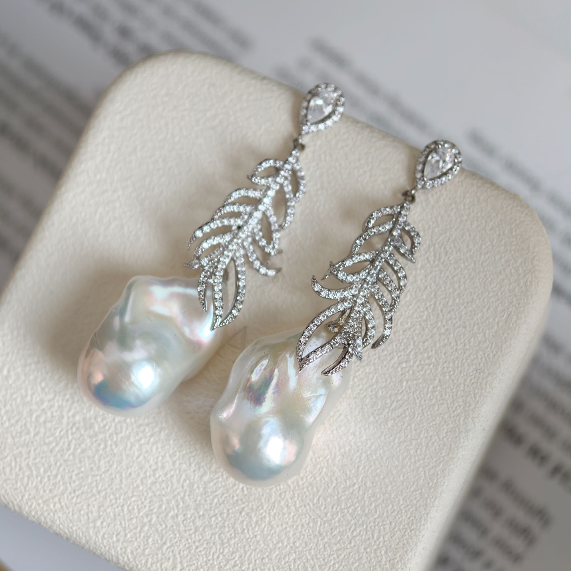 诸暨珍珠耳钉纯天然真品100%淡水珍珠极炫彩羽毛款巴洛克珍珠耳饰