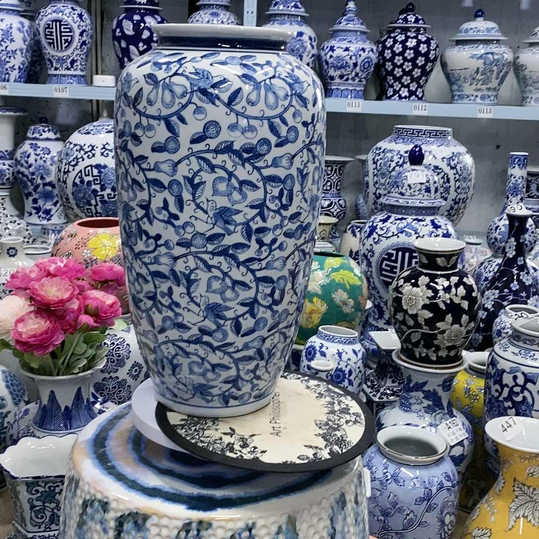 【闪购商品】摆件萝卜瓶瓷器……………………………………