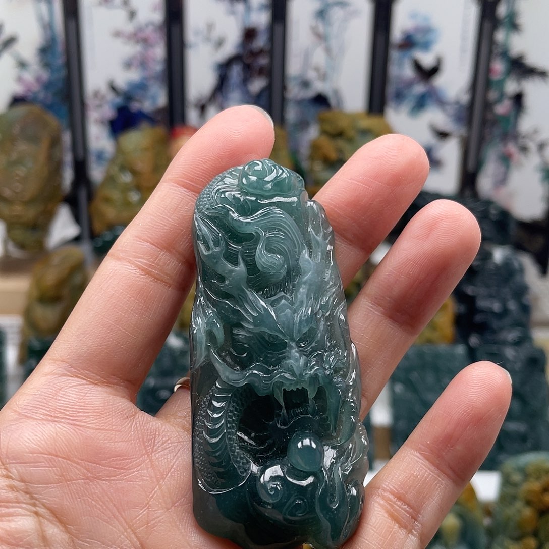 翡翠未镶嵌颈饰天然翡翠a货龙