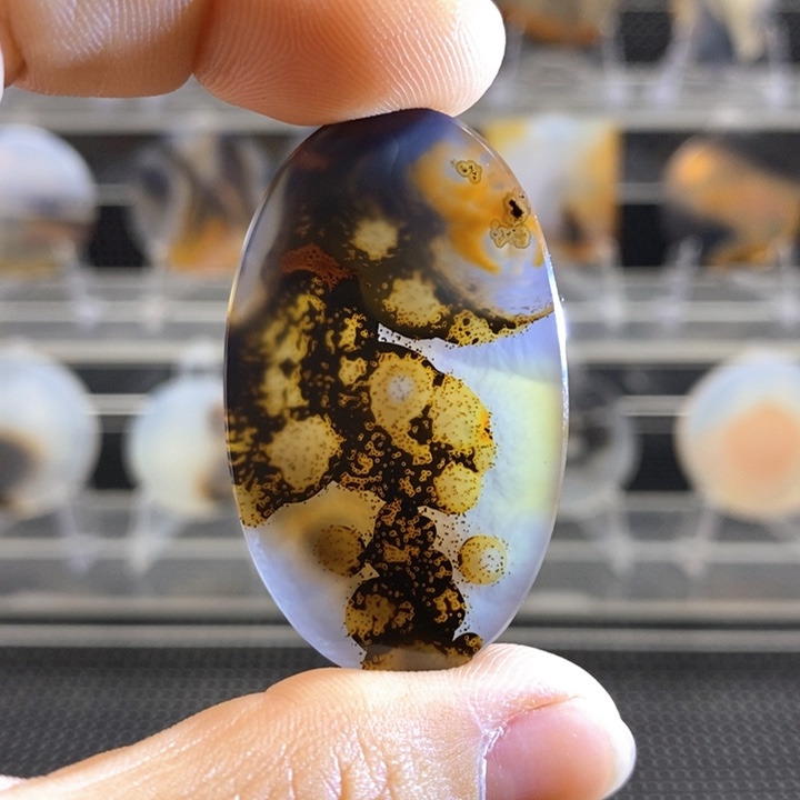 玛瑙/玉髓颈饰未镶嵌