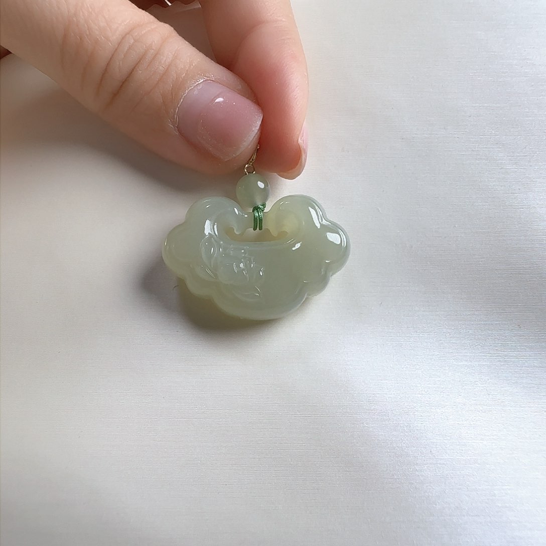 和田玉颈饰未镶嵌宇****店