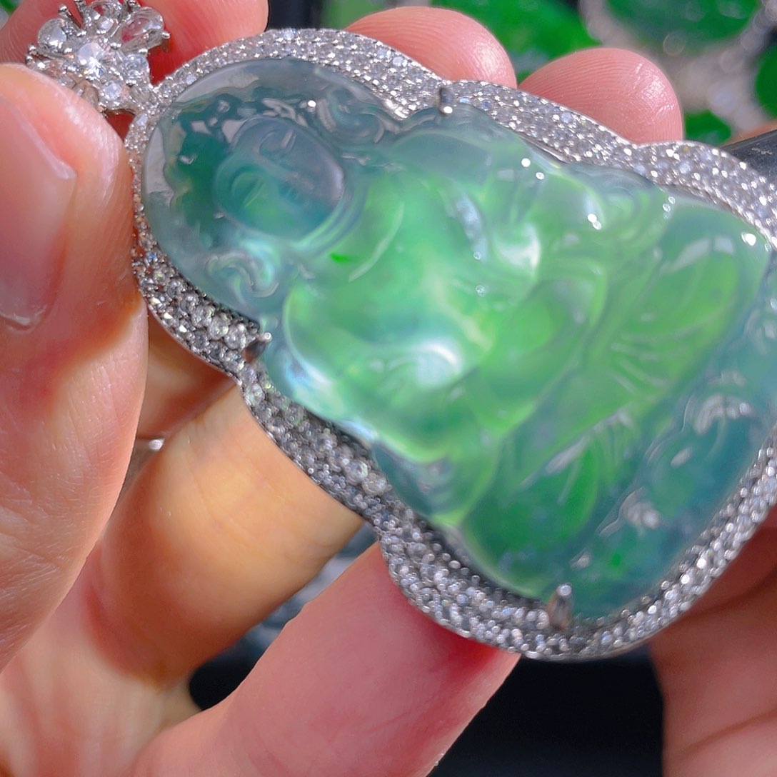 翡翠未镶嵌吊坠(不含链)