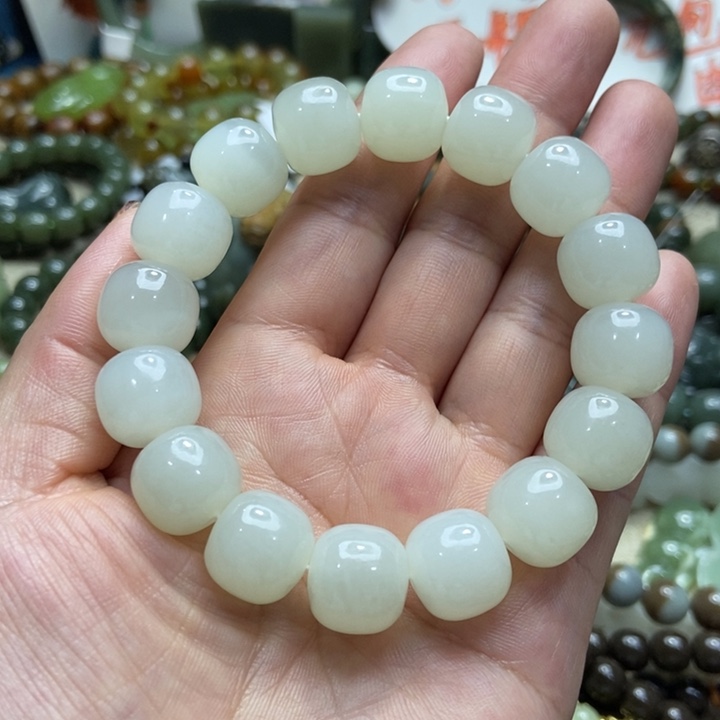 和田玉未镶嵌手链