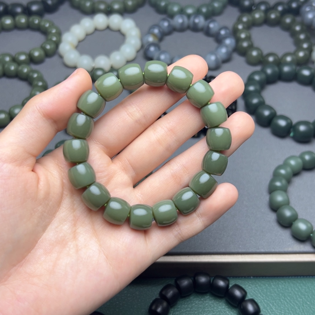 和田玉手链未镶嵌觉