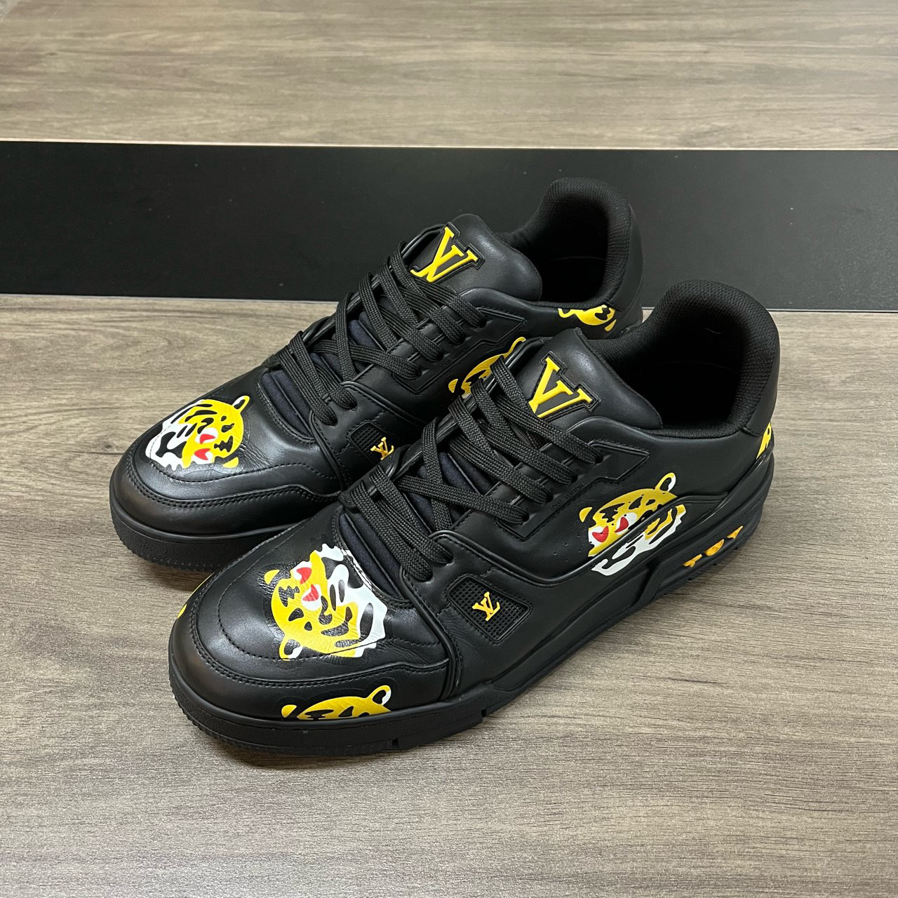 99新 LouisVuitton/路易威登 trainer虎头 42.5码无盒 d1701