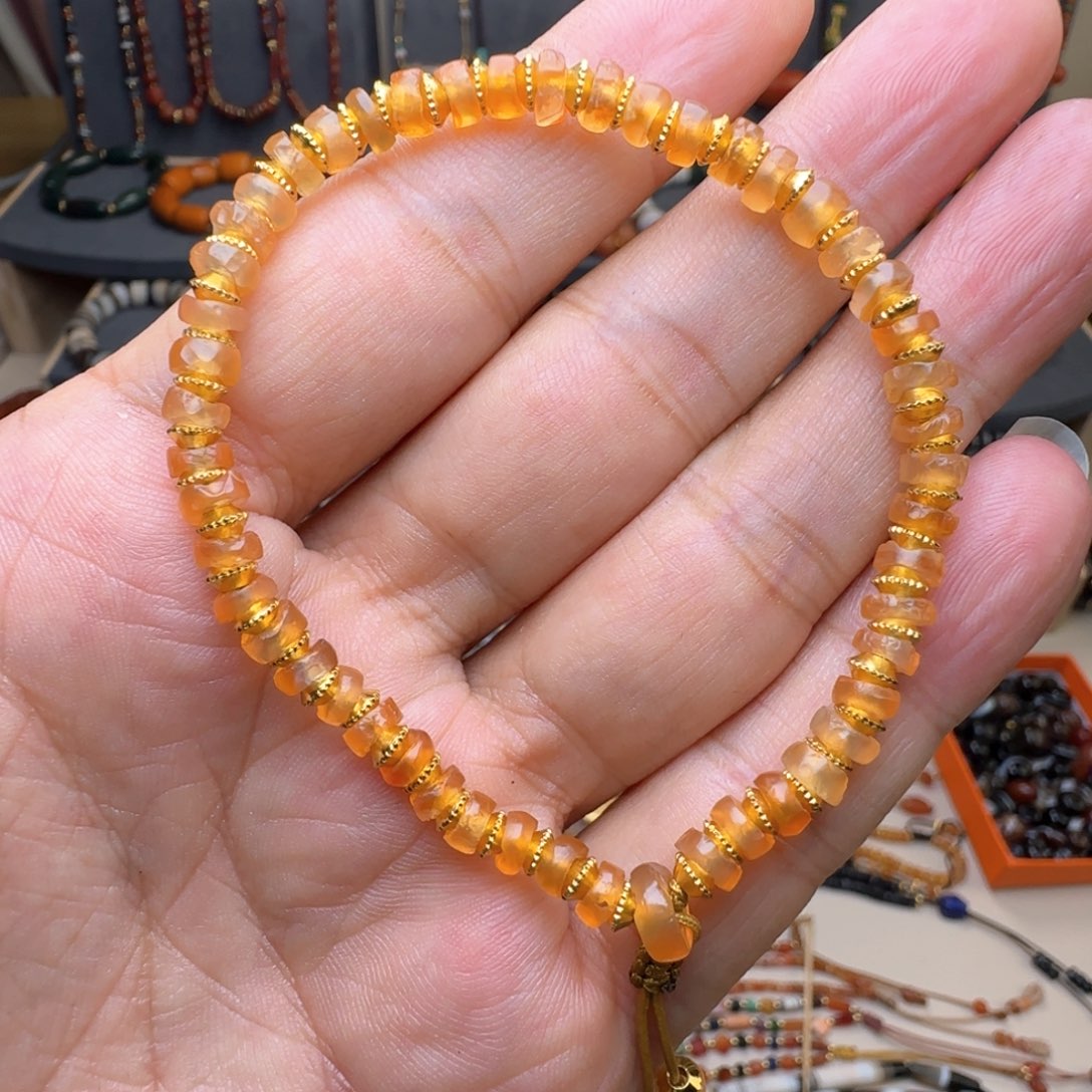 玛瑙/玉髓颈饰未镶嵌