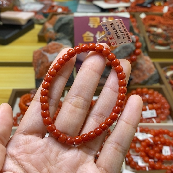 未镶嵌卡5+南红玛瑙梅*