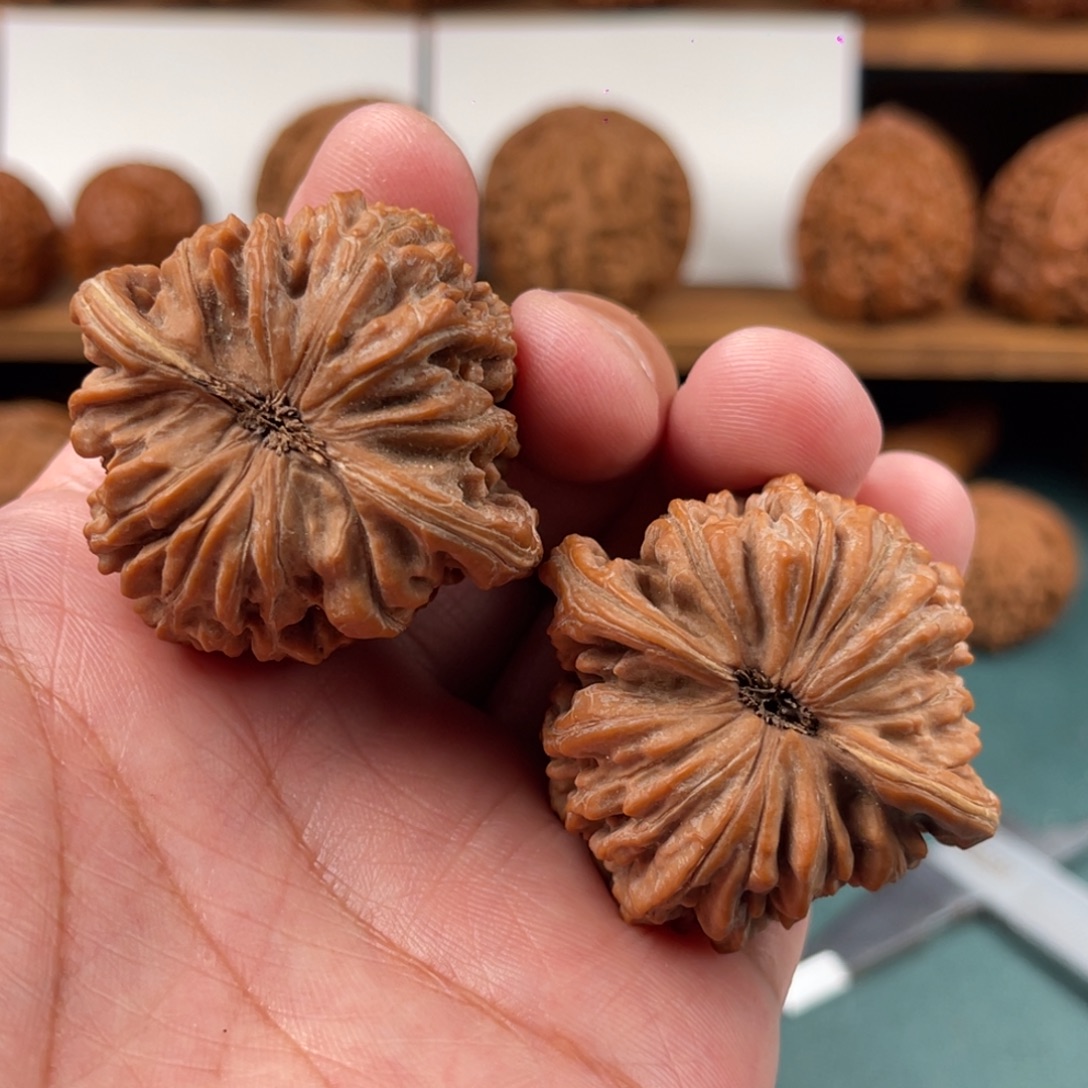 3***9文玩核桃平谷四座楼42返油