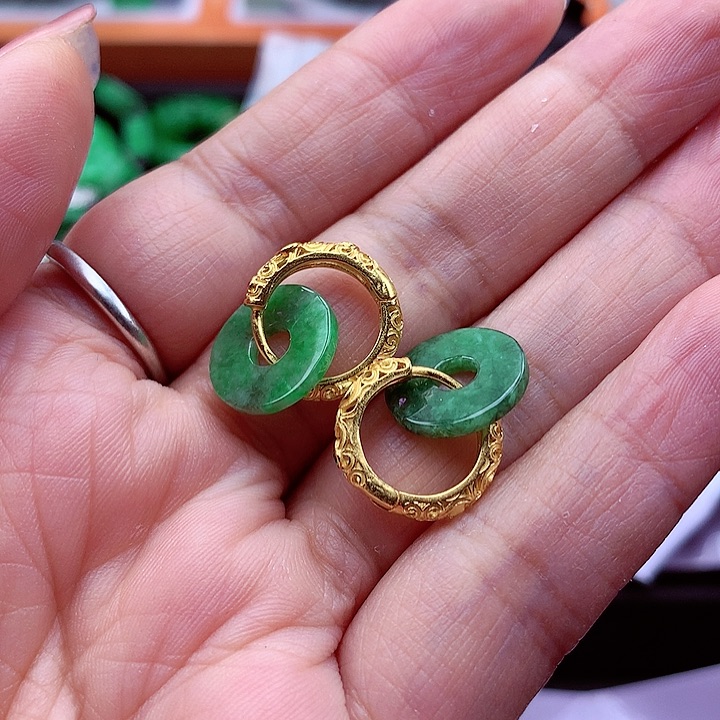 翡翠颈饰银S925镶嵌翡翠